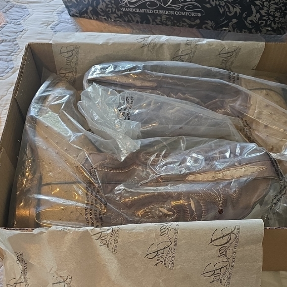 Dan Post Tan and Brown Heeled Boots - Picture 4 of 4